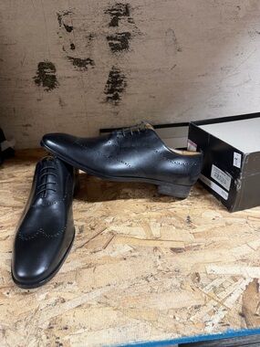 Classic Black Men's Leather Oxford Dress Shoes
